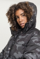 Geaca Boyfriend Camo Puffer dama Urban Classics