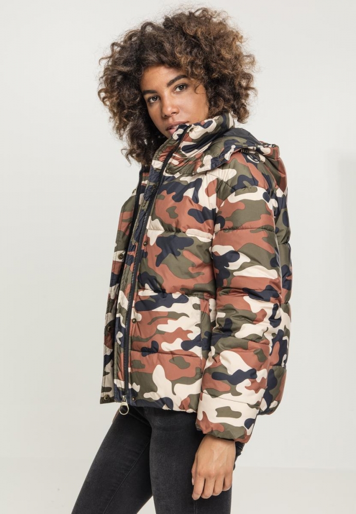 Geaca Boyfriend Camo Puffer dama Urban Classics